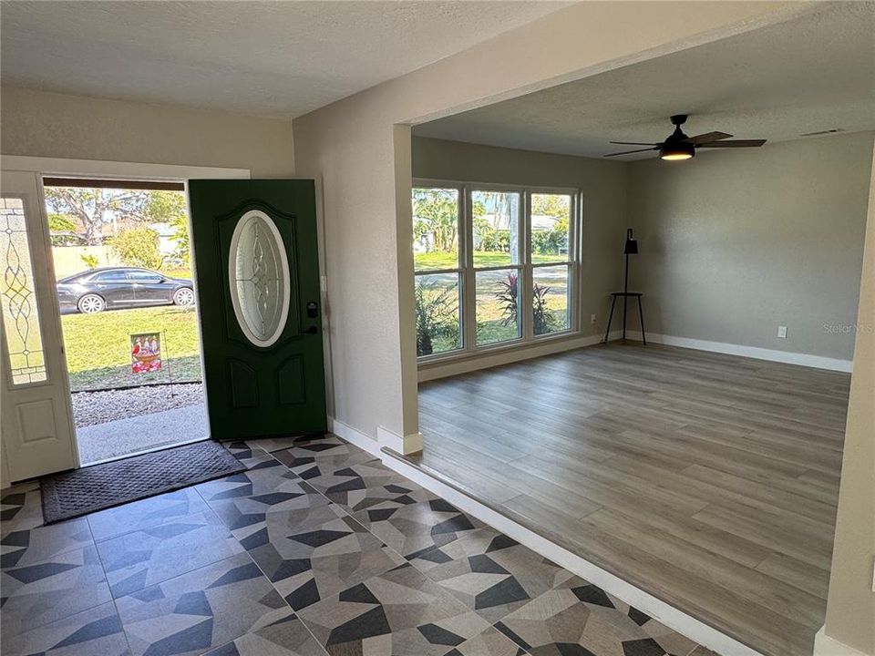 На продажу: $529,900 (3 спален, 2 ванн, 1536 Квадратных фут)