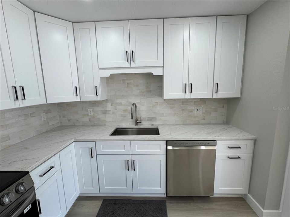 На продажу: $529,900 (3 спален, 2 ванн, 1536 Квадратных фут)