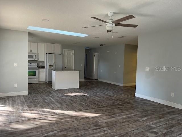 出租: $2,200 (3 贝兹, 2 浴室, 1513 平方英尺)