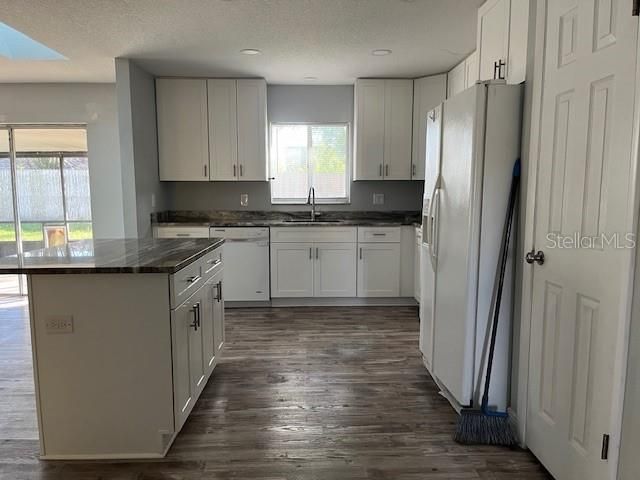 出租: $2,200 (3 贝兹, 2 浴室, 1513 平方英尺)