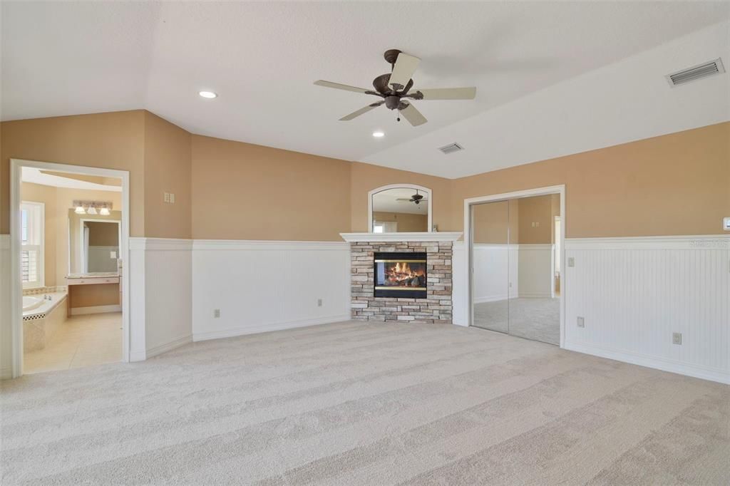 En Venta: $2,150,000 (6 camas, 4 baños, 5208 Pies cuadrados)