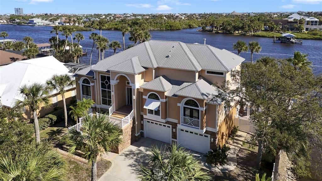 En Venta: $2,150,000 (6 camas, 4 baños, 5208 Pies cuadrados)