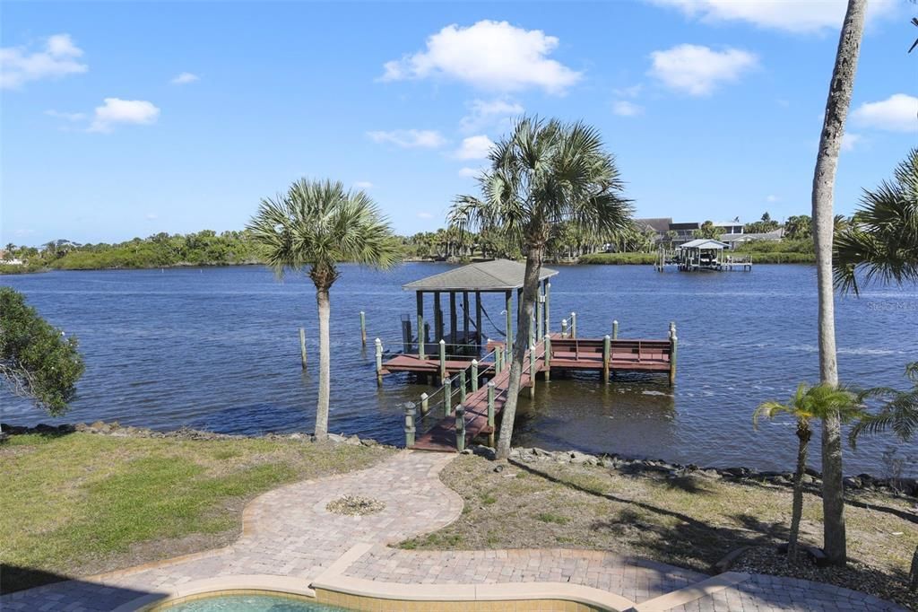 En Venta: $2,150,000 (6 camas, 4 baños, 5208 Pies cuadrados)