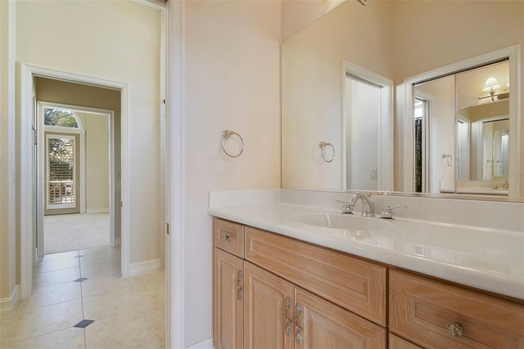 En Venta: $2,150,000 (6 camas, 4 baños, 5208 Pies cuadrados)