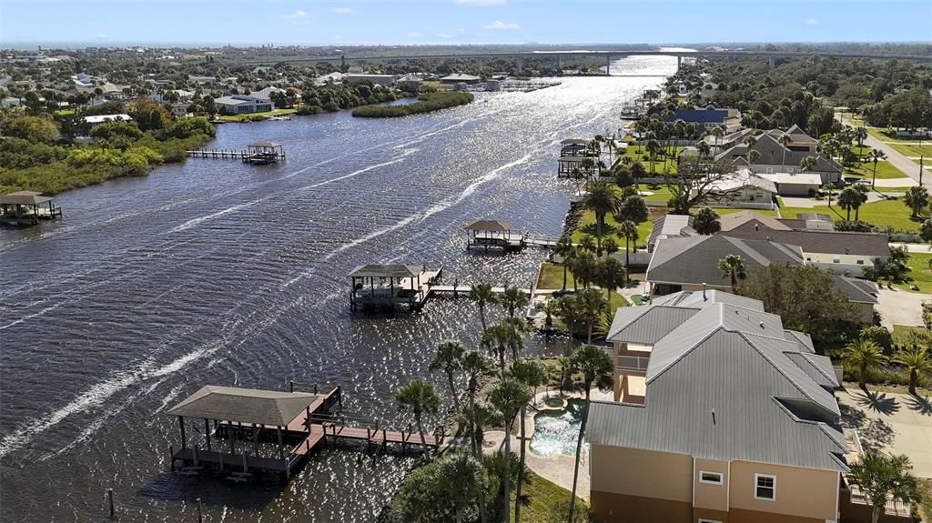 En Venta: $2,150,000 (6 camas, 4 baños, 5208 Pies cuadrados)