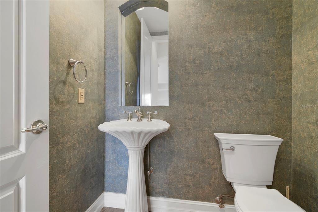 En Venta: $2,150,000 (6 camas, 4 baños, 5208 Pies cuadrados)