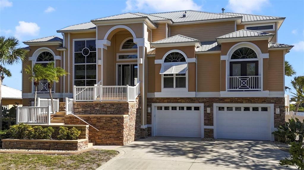 En Venta: $2,150,000 (6 camas, 4 baños, 5208 Pies cuadrados)