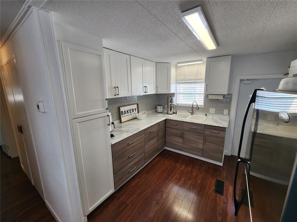 待售: $120,000 (2 贝兹, 2 浴室, 800 平方英尺)