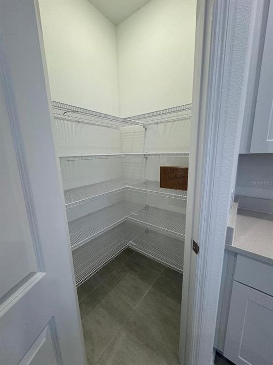 For Rent: $2,300 (3 beds, 2 baths, 1373 Square Feet)