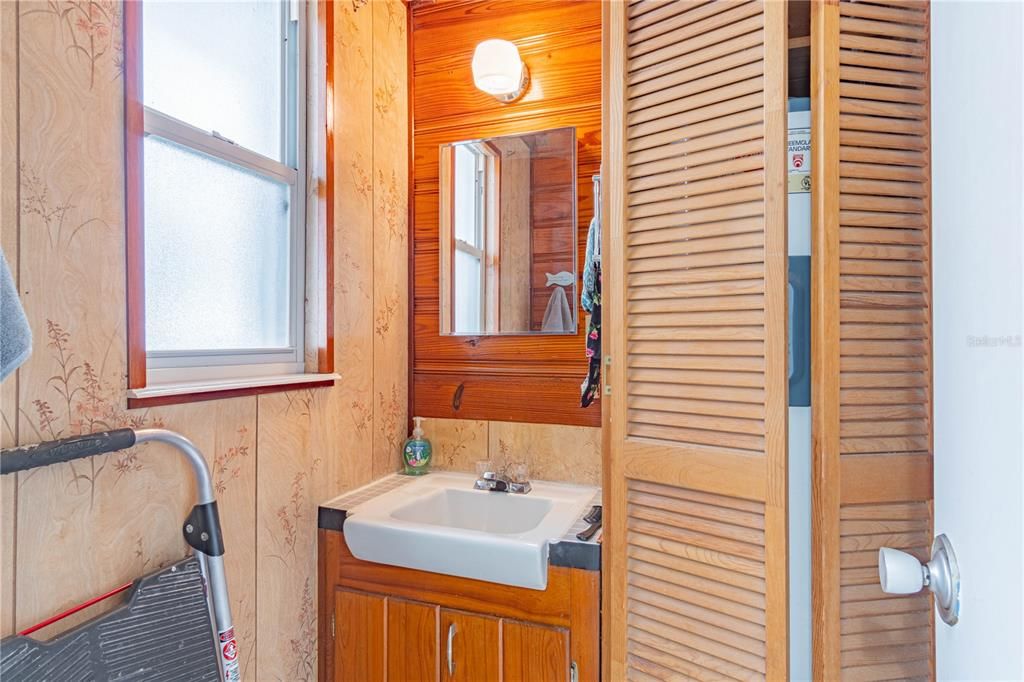 待售: $449,900 (2 贝兹, 1 浴室, 1514 平方英尺)