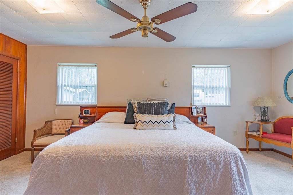 待售: $449,900 (2 贝兹, 1 浴室, 1514 平方英尺)