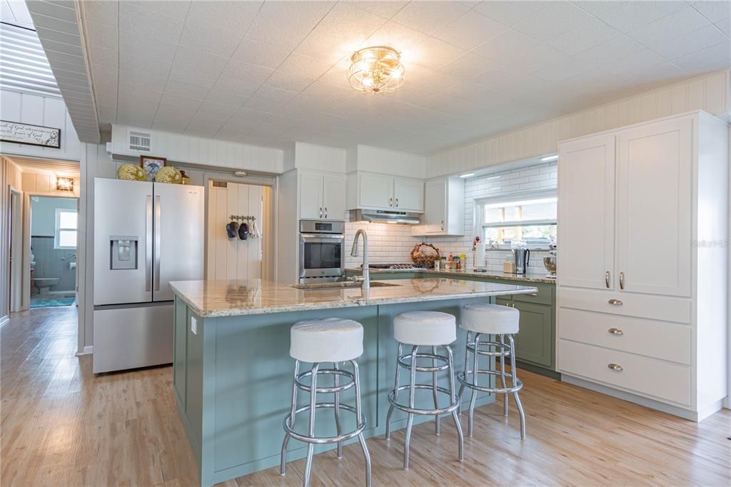 待售: $449,900 (2 贝兹, 1 浴室, 1514 平方英尺)