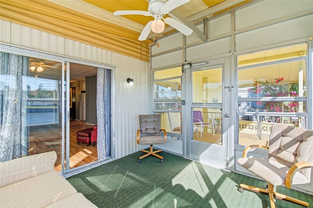 For Sale: $24,900 (2 beds, 2 baths, 1051 Square Feet)