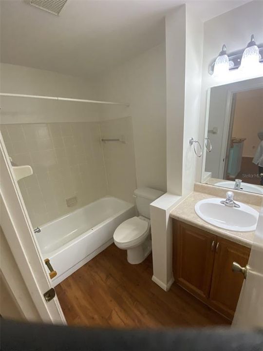 出租: $1,550 (2 贝兹, 2 浴室, 938 平方英尺)