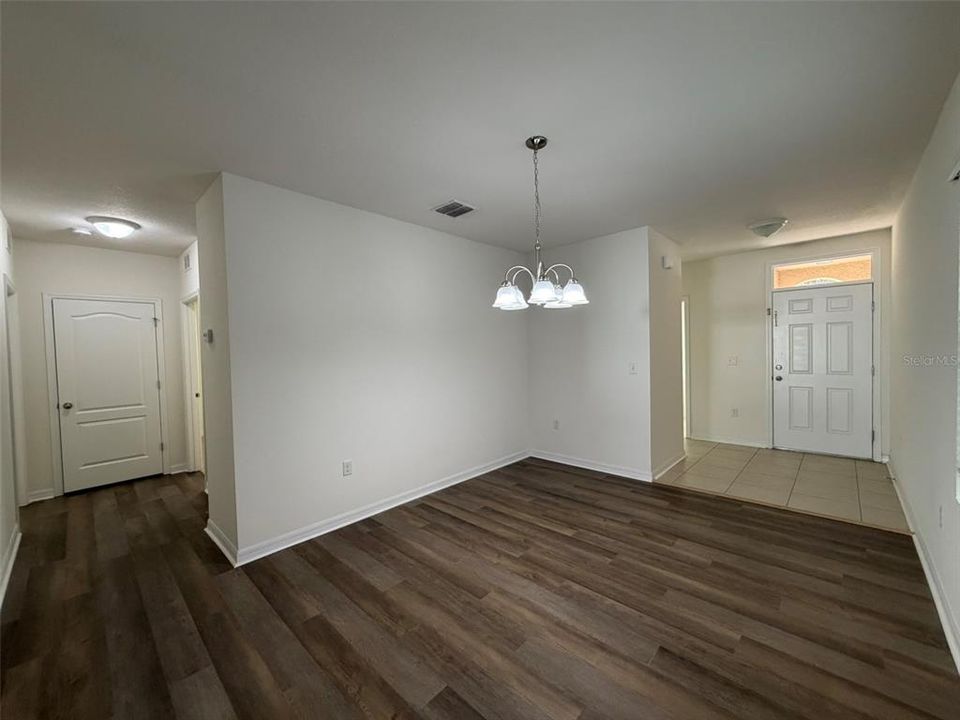 出租: $2,250 (3 贝兹, 2 浴室, 1535 平方英尺)