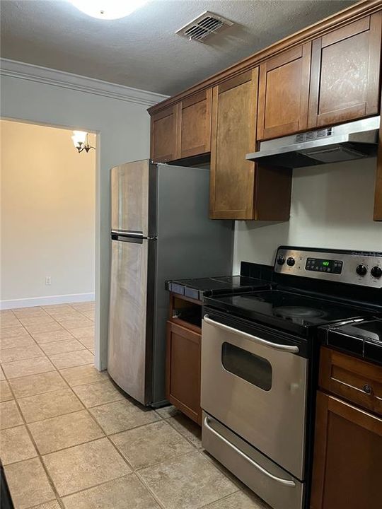 En Renta: $2,450 (4 camas, 3 baños, 2043 Pies cuadrados)