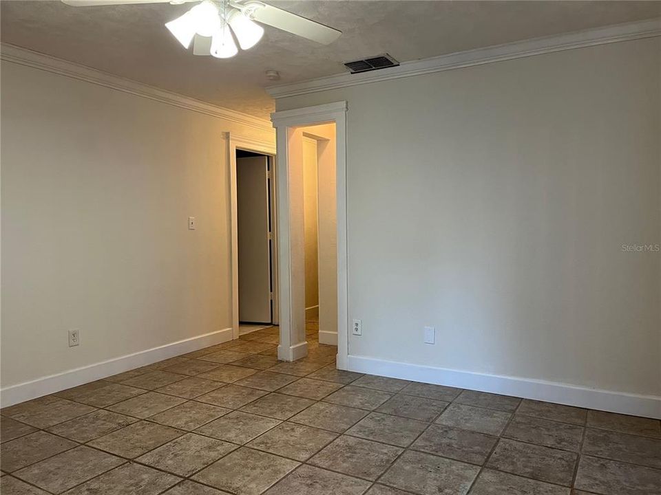 En Renta: $2,450 (4 camas, 3 baños, 2043 Pies cuadrados)