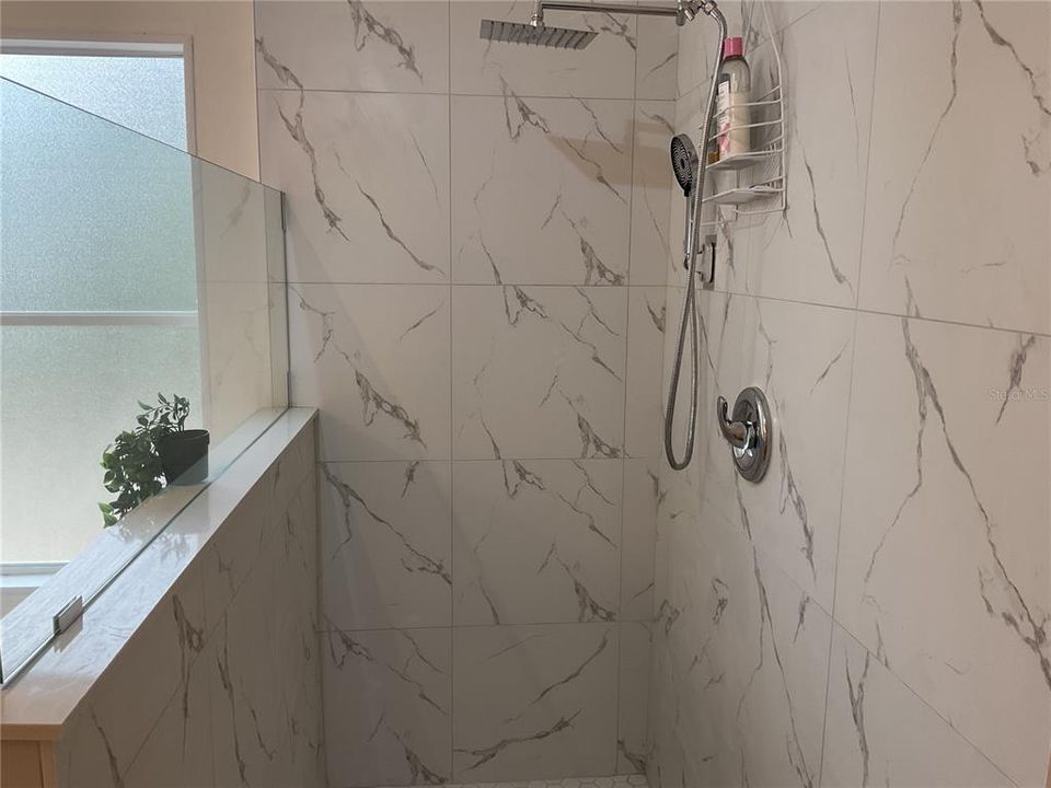 For Sale: $184,950 (3 beds, 2 baths, 1218 Square Feet)