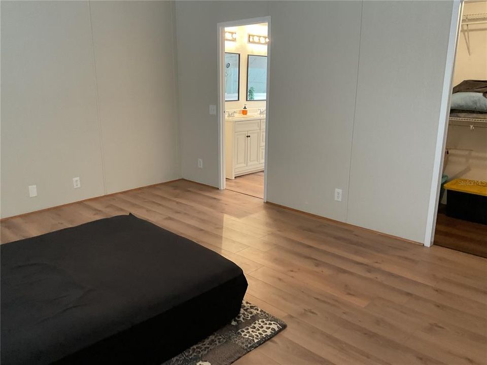 For Sale: $184,950 (3 beds, 2 baths, 1218 Square Feet)