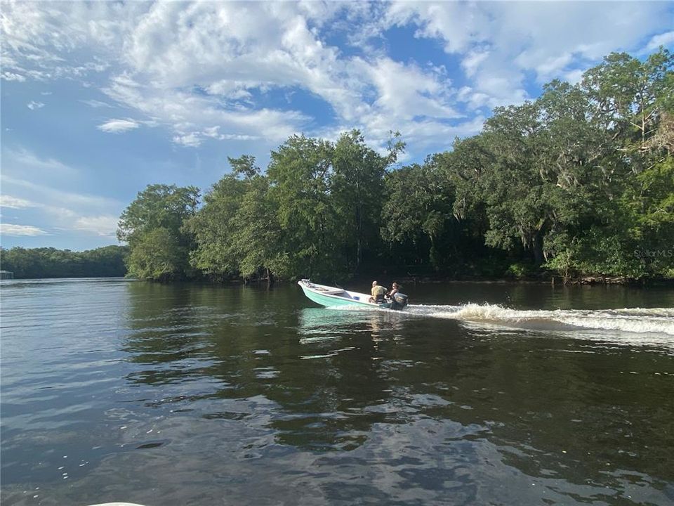 待售: $268,800 (24.66 acres)