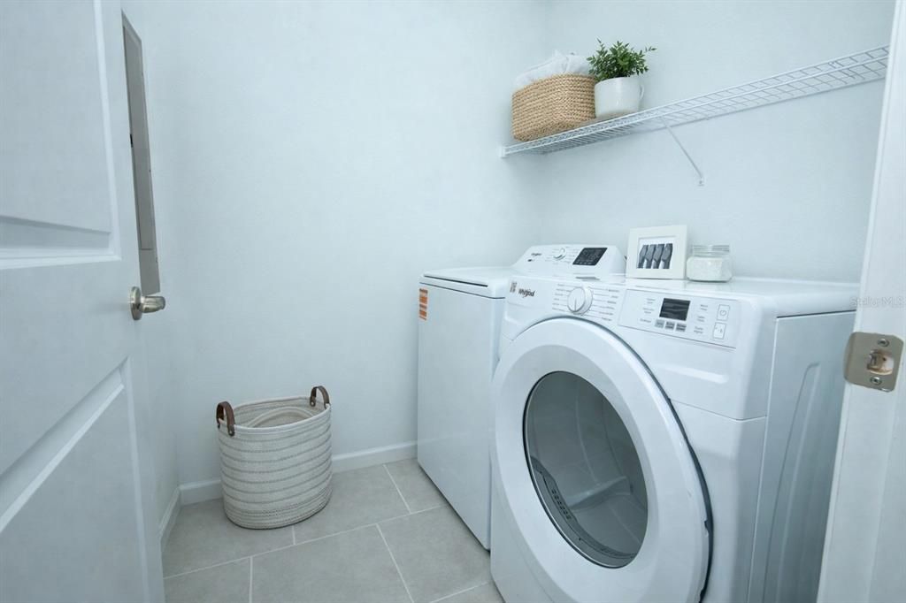 В аренду: $2,700 (3 спален, 2 ванн, 1863 Квадратных фут)