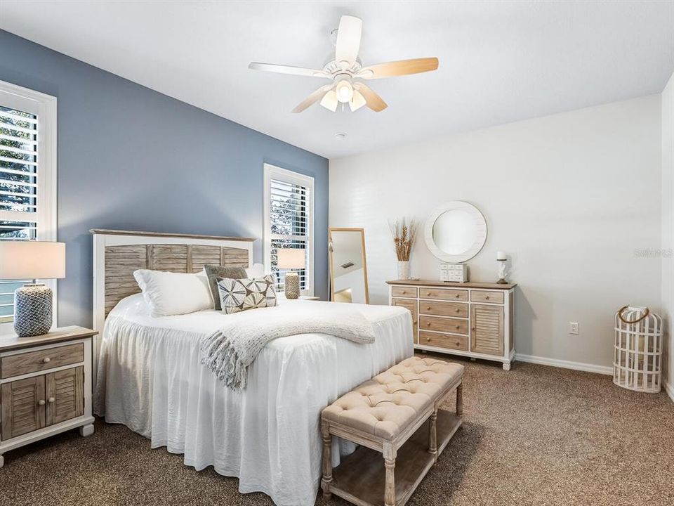 En Venta: $387,300 (2 camas, 2 baños, 1574 Pies cuadrados)