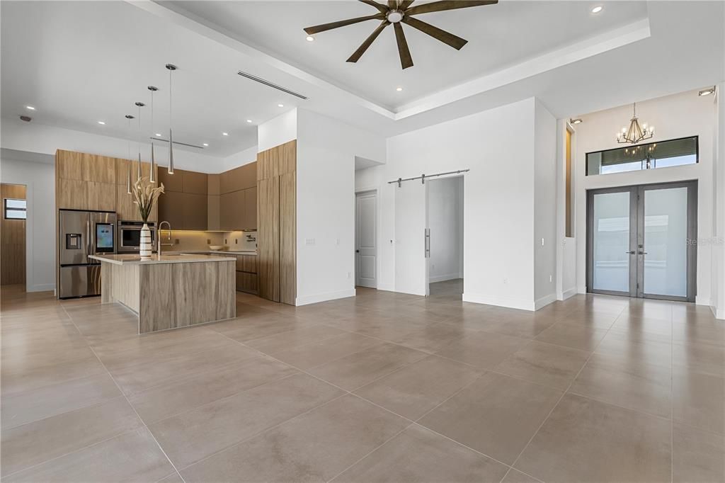 For Sale: $749,000 (3 beds, 3 baths, 2348 Square Feet)