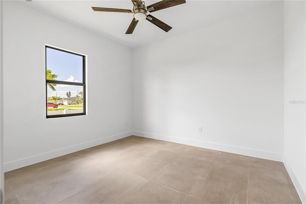 For Sale: $749,000 (3 beds, 3 baths, 2348 Square Feet)