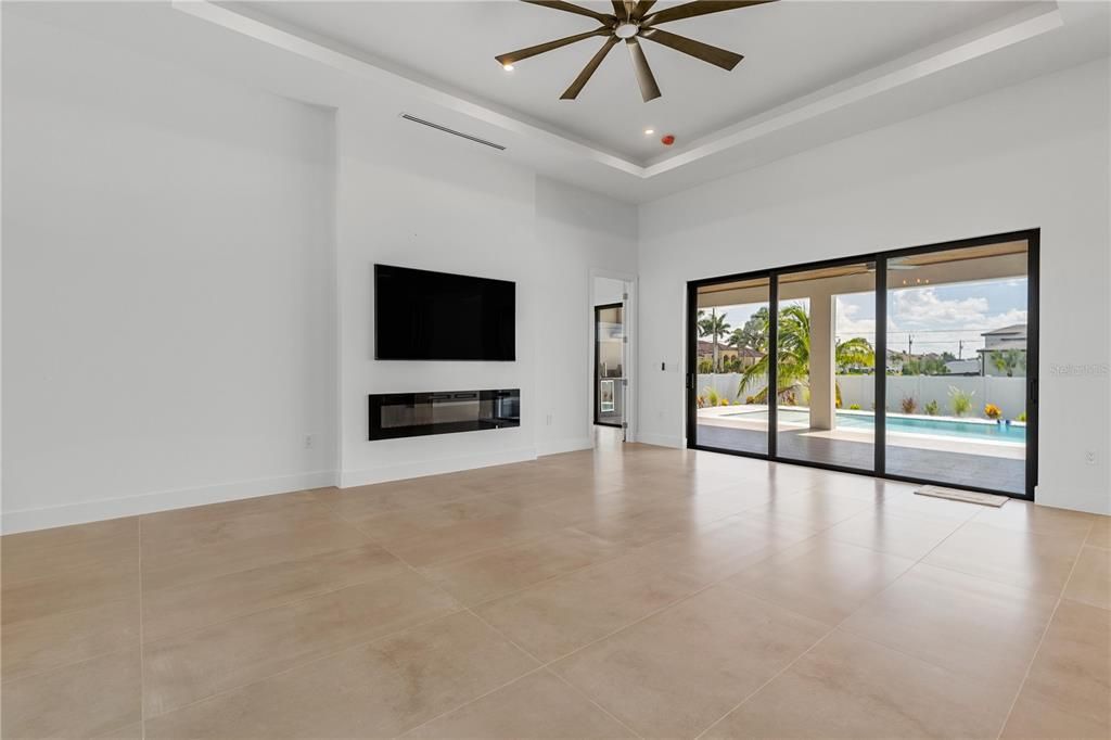 For Sale: $749,000 (3 beds, 3 baths, 2348 Square Feet)