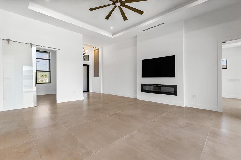 For Sale: $749,000 (3 beds, 3 baths, 2348 Square Feet)