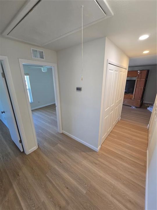 For Sale: $314,900 (3 beds, 2 baths, 1260 Square Feet)