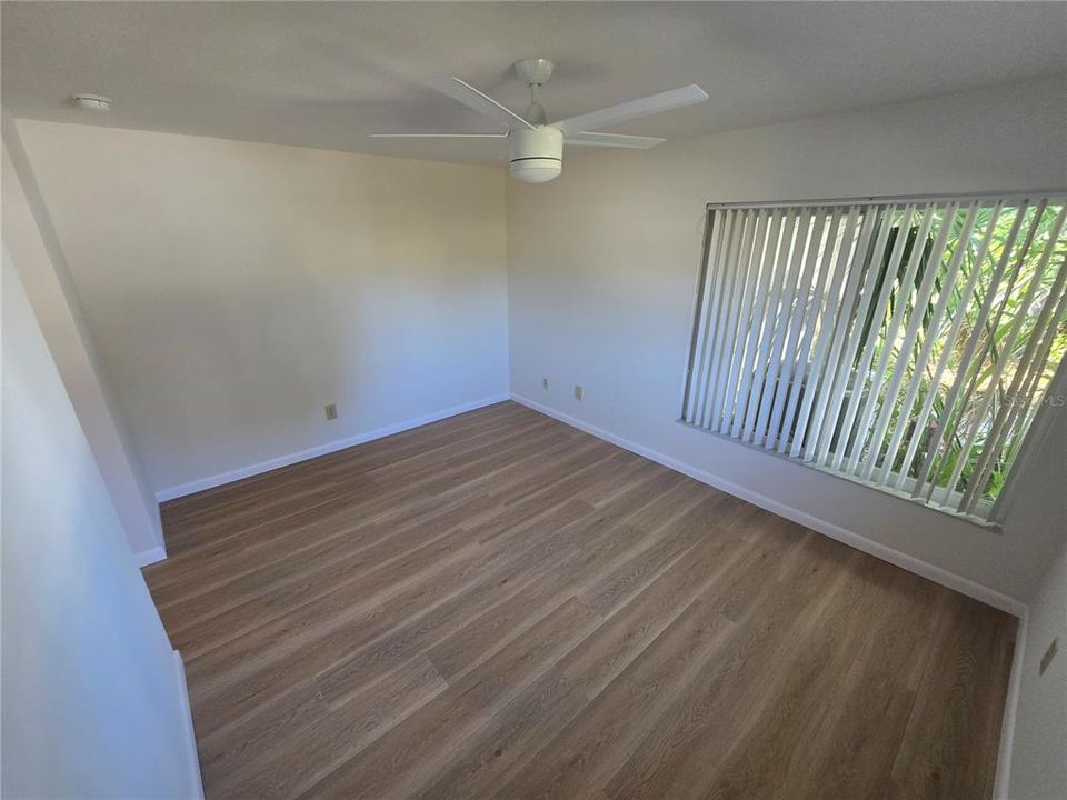 For Sale: $314,900 (3 beds, 2 baths, 1260 Square Feet)