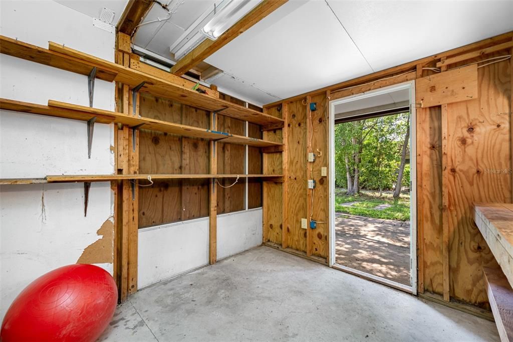 For Sale: $314,900 (3 beds, 2 baths, 1260 Square Feet)