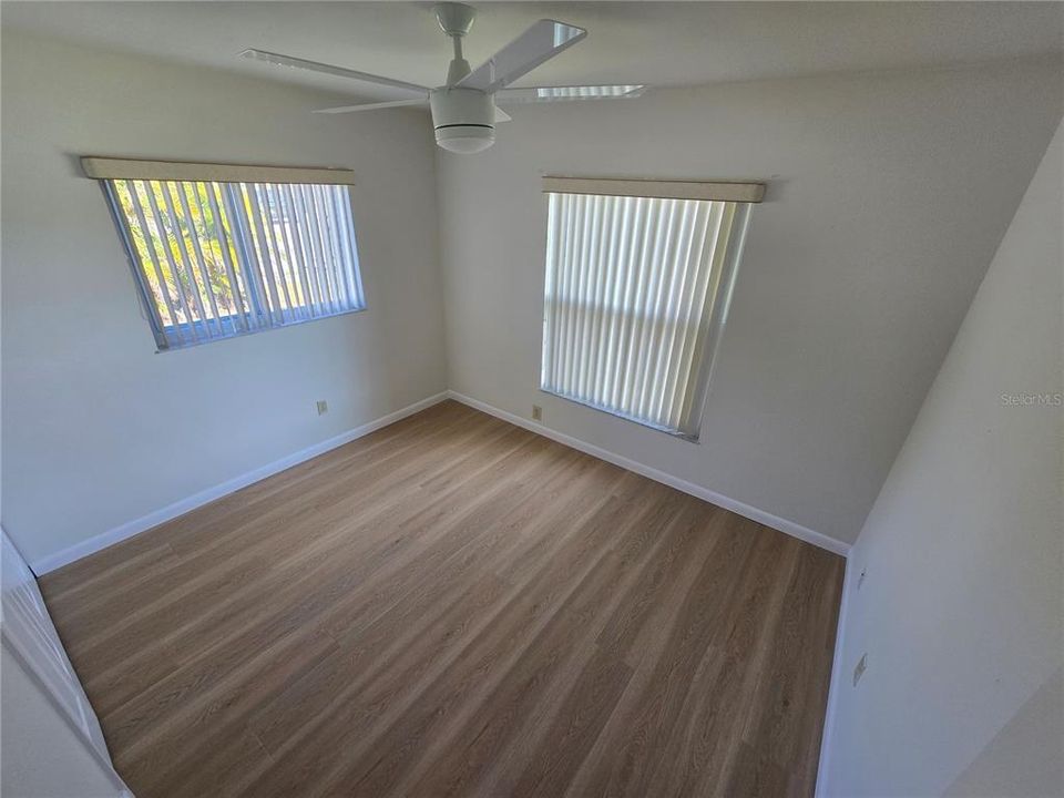 For Sale: $314,900 (3 beds, 2 baths, 1260 Square Feet)