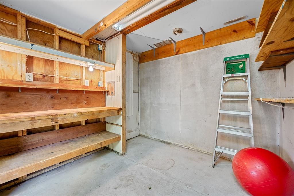 For Sale: $314,900 (3 beds, 2 baths, 1260 Square Feet)