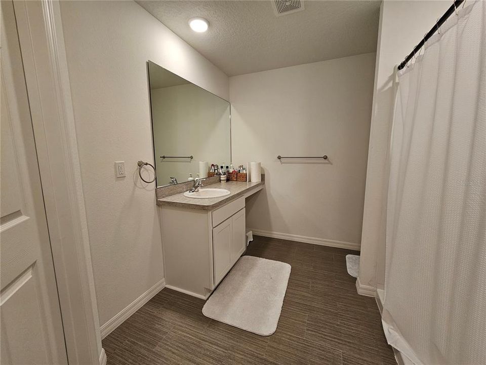 出租: $1,850 (3 贝兹, 2 浴室, 1552 平方英尺)