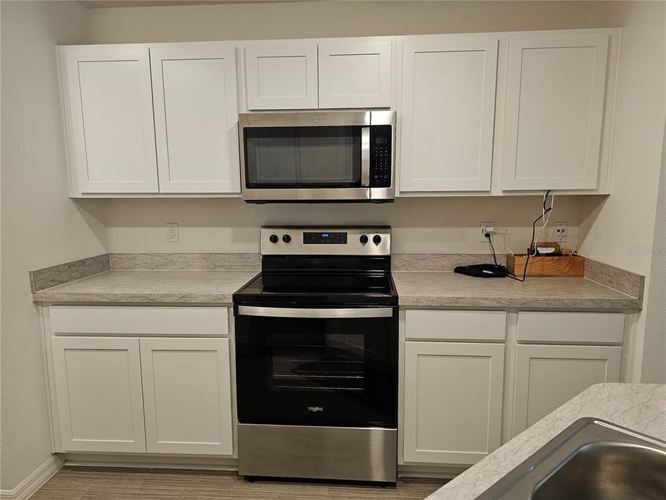 出租: $1,850 (3 贝兹, 2 浴室, 1552 平方英尺)