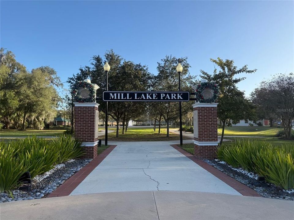 На продажу: $69,000 (0.33 acres)