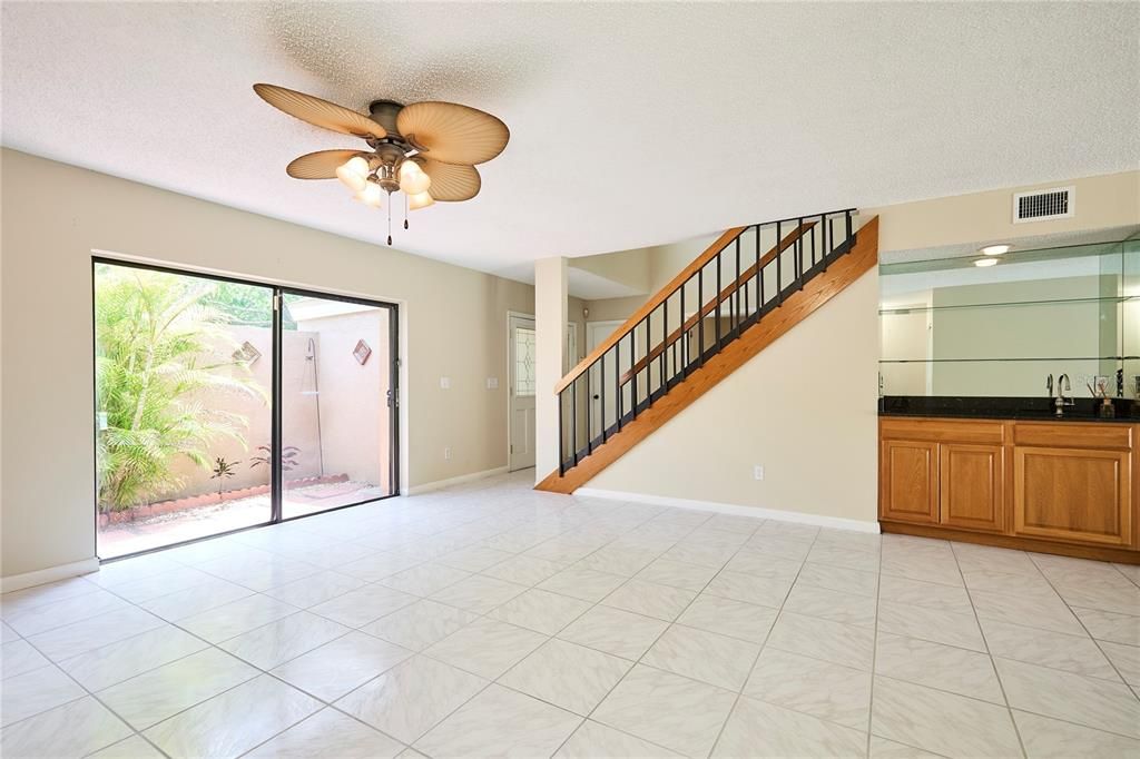 На продажу: $545,000 (3 спален, 2 ванн, 2020 Квадратных фут)