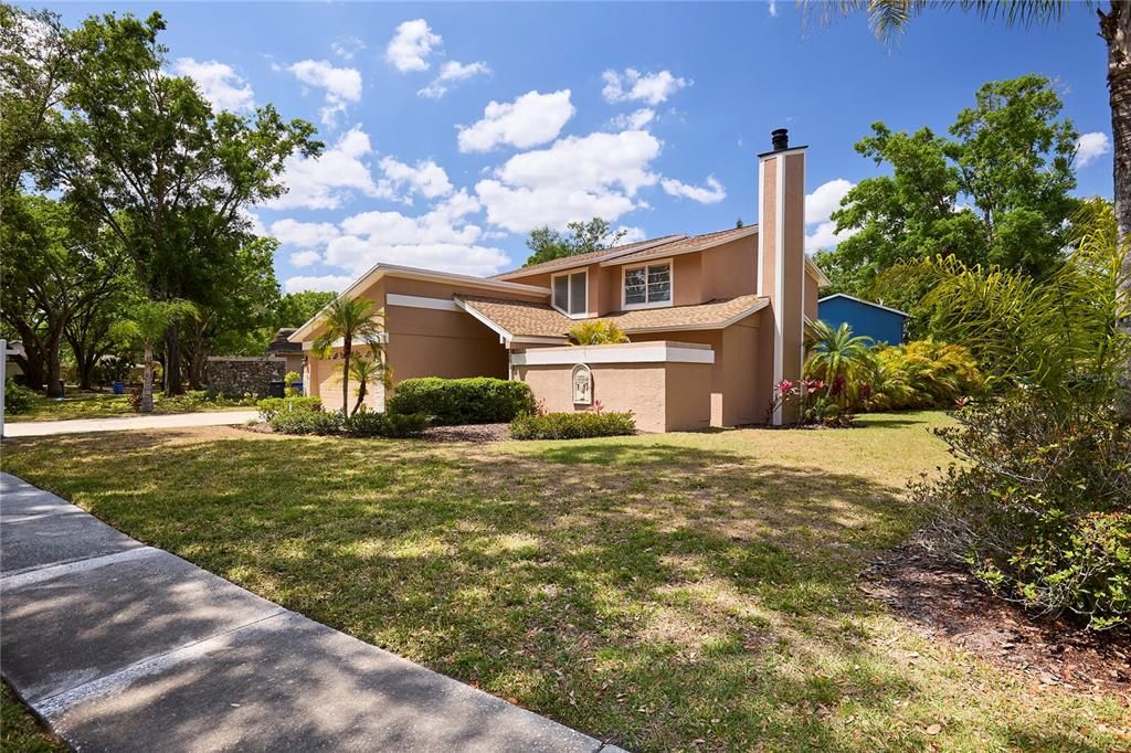 На продажу: $545,000 (3 спален, 2 ванн, 2020 Квадратных фут)