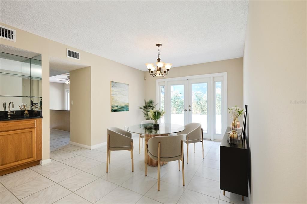 На продажу: $545,000 (3 спален, 2 ванн, 2020 Квадратных фут)