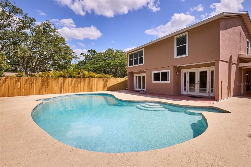 На продажу: $545,000 (3 спален, 2 ванн, 2020 Квадратных фут)