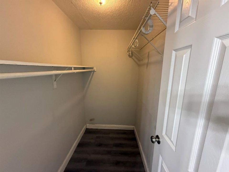 For Sale: $280,000 (3 beds, 2 baths, 1375 Square Feet)