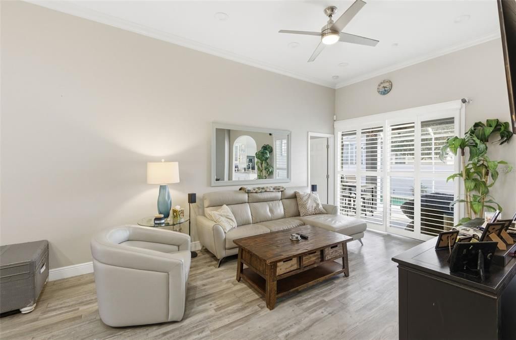 待售: $495,000 (4 贝兹, 2 浴室, 1941 平方英尺)