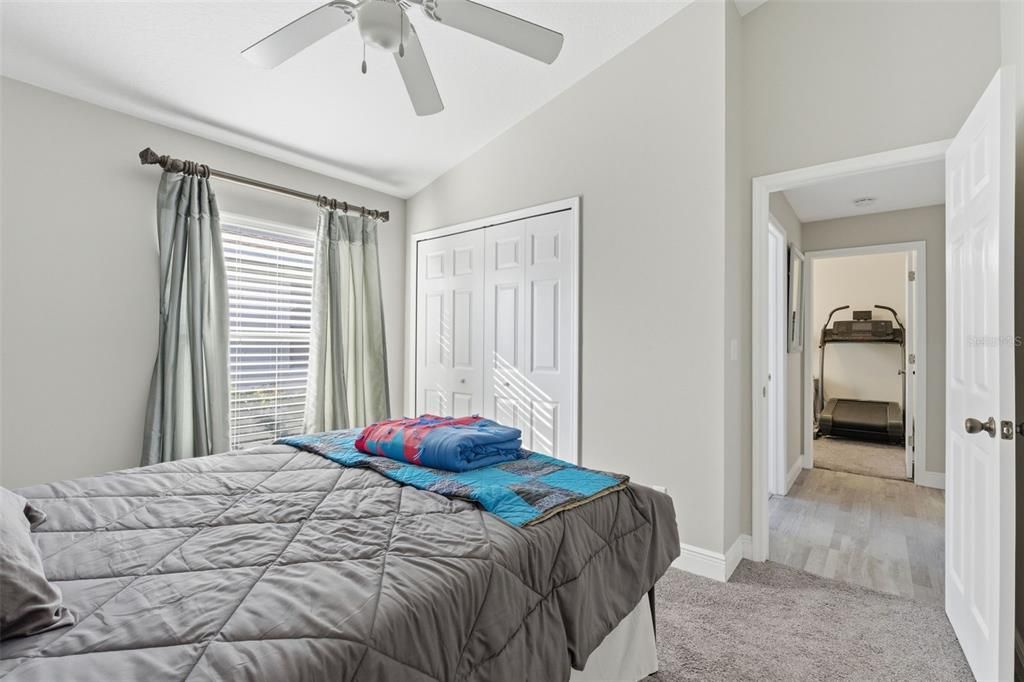 待售: $495,000 (4 贝兹, 2 浴室, 1941 平方英尺)