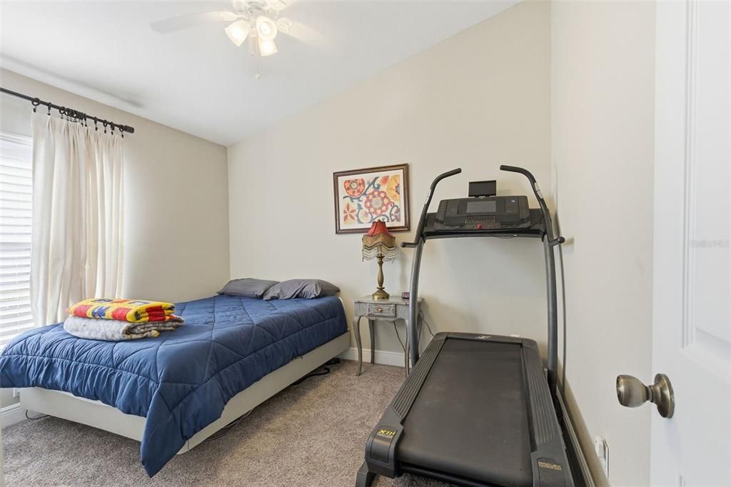 待售: $495,000 (4 贝兹, 2 浴室, 1941 平方英尺)