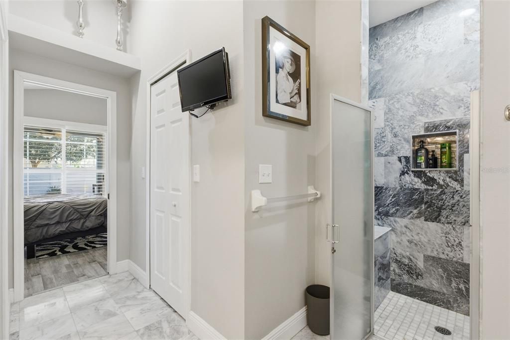 待售: $495,000 (4 贝兹, 2 浴室, 1941 平方英尺)