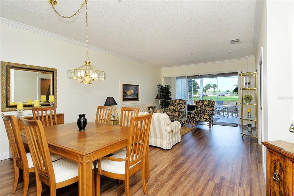 For Sale: $395,000 (2 beds, 2 baths, 1572 Square Feet)