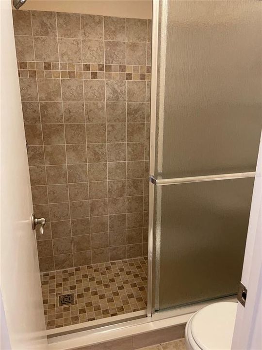 For Rent: $1,800 (3 beds, 2 baths, 1237 Square Feet)