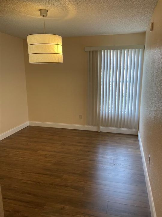For Rent: $1,800 (3 beds, 2 baths, 1237 Square Feet)